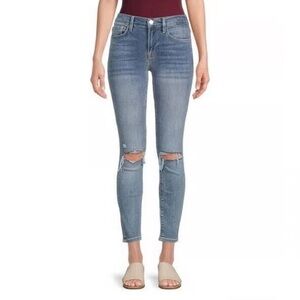 Frame Women’s Denim Light Blue Ripped Le Skinny de Jeanne Size 26​
